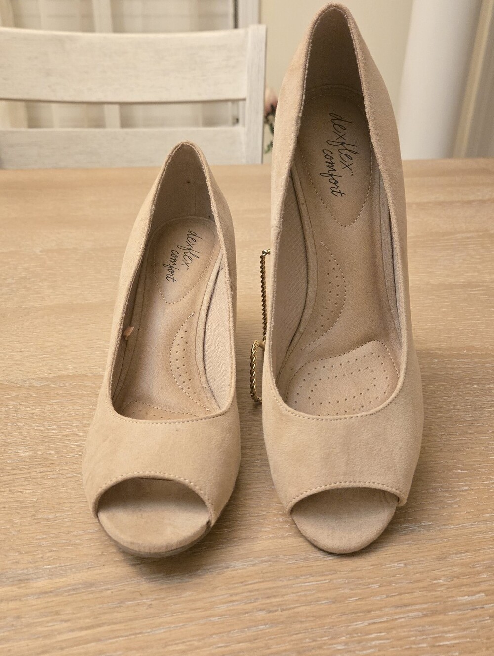 dexflex comfort Nude/Tan Suede Peep-Toe Heels